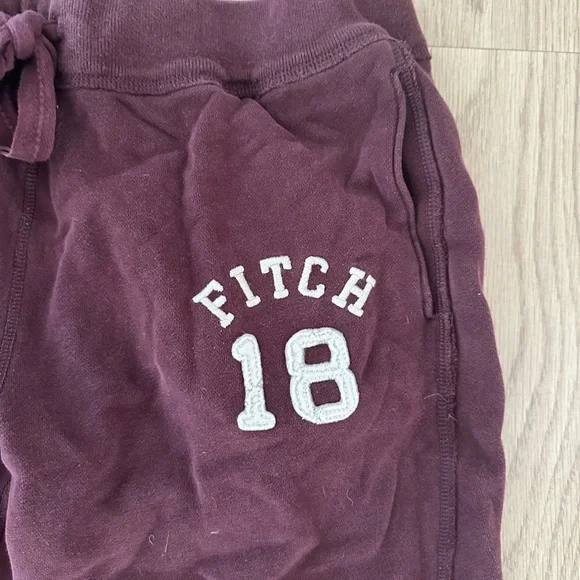 Abercrombie & Fitch Burgundy Sweatpants - Picture 2 of 4